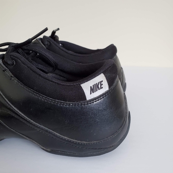 Nike Wmns Musique V Black Leather Sneakers Size 10 - Picture 4 of 11